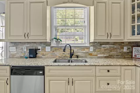 10825 Traders Ct, Davidson, NC 28036 photo 12