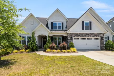 6907 Hunts Mesa Dr, Fort Mill, SC 29707