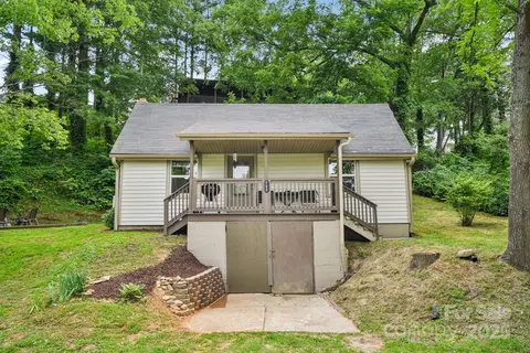 723 Richland Creek Rd, Clyde, NC 28721