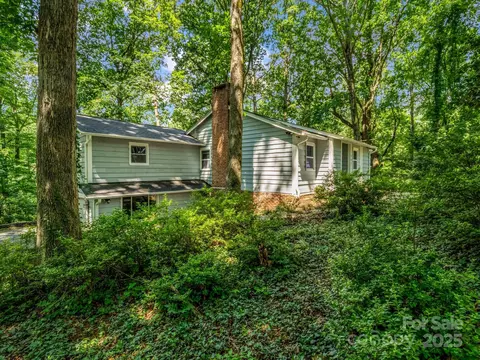 1463 Carolina Dr, Tryon, NC 28782