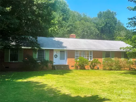 1834 Sharonwood Ln, Rock Hill, SC 29732