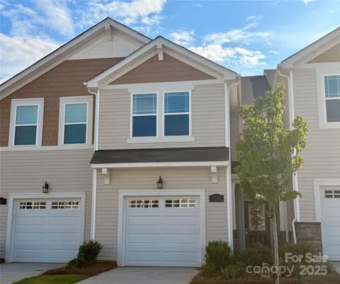 7217 Hodges Meadow Ln, Charlotte, NC 28213