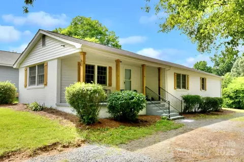 80 Sumner Nw Ave NW, Concord, NC 28027