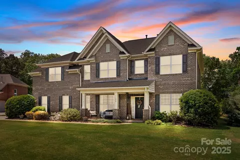 180 Fellspoint Rd, Mooresville, NC 28115