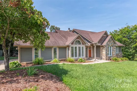 2 New Cross S South S, Asheville, NC 28805