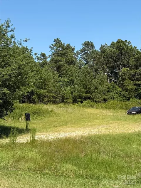 807 Brown Springs Church Rd, Hartsville, SC 29550