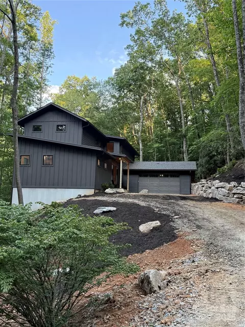 285 Poplar Crest Dr, Pisgah Forest, NC 28768
