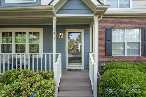 9214 Arbourgate Meadows Ln, Charlotte, NC 28277