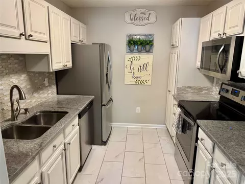Kitchen - 21120 Cold Spring Ln, Cornelius, NC 28031 photo 1 of 4