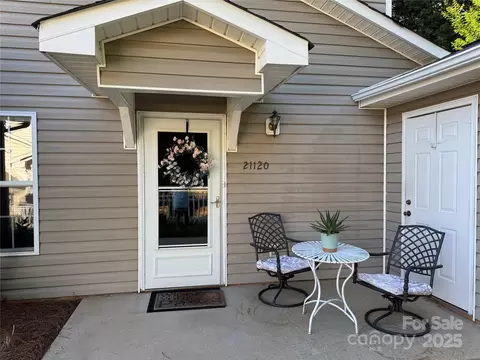 Exterior - 21120 Cold Spring Ln, Cornelius, NC 28031 photo 2 of 5