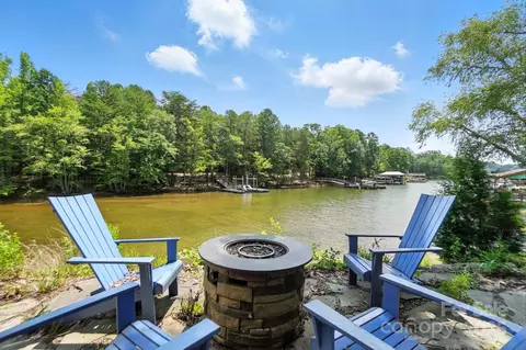 16101 Heron Run Dr, Tega Cay, SC 29708