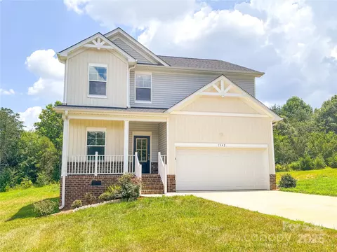 1542 Antioch Dr, Conover, NC 28613