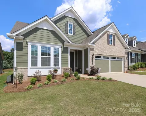 10240 Superb Ln, Charlotte, NC 28215