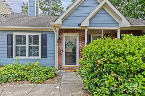 9136 Four Mile Creek Rd, Charlotte, NC 28277