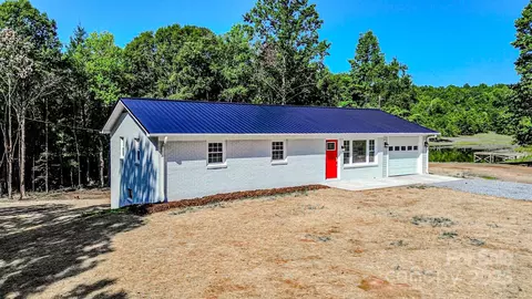 1151 Nanneytown Rd, Union Mills, NC 28167