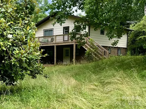 233 Dills Branch Rd, Sylva, NC 28779