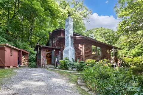 557 Tumbling Fork Rd, Waynesville, NC 28785
