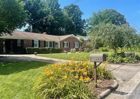 1089 20th Avenue Nw Dr NW, Hickory, NC 28601