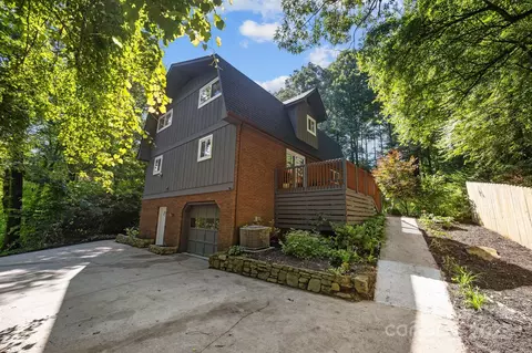 3276 Howard Gap Rd, Hendersonville, NC 28792
