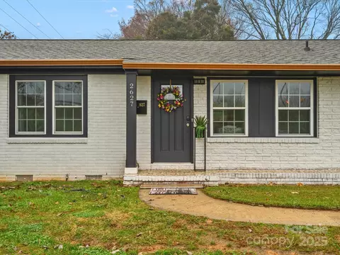 2627 Old North Sharon Amity Rd, Charlotte, NC 28205