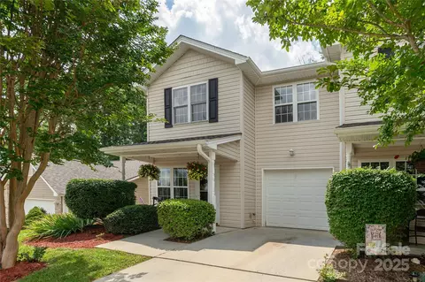 256 Farington Cir, Fletcher, NC 28732