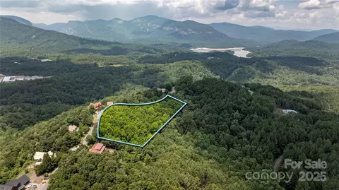 240 Boulder Rdg, Lake Lure, NC 28746