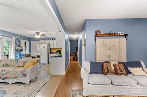 809 E Main St, Shelby, NC 28150 photo 5