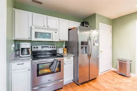 Kitchen - 1274 Winding Path Rd, Clover, SC 29710 photo 1 of 1