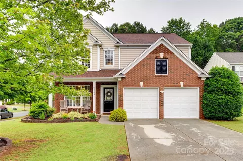 2103 Cantata Ct, Matthews, NC 28105