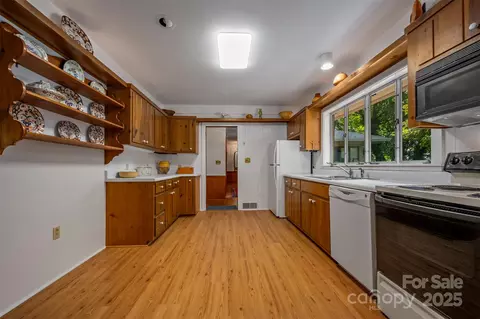 180 Doubleday Rd, Tryon, NC 28782 photo 10