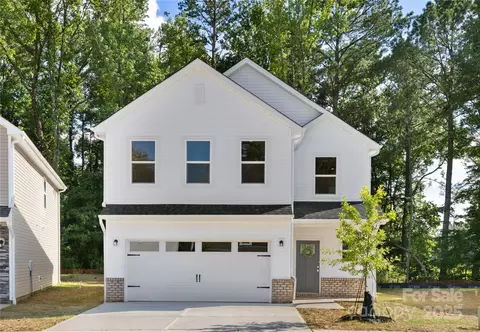 1125 Thayer Glen Ct, Charlotte, NC 28213