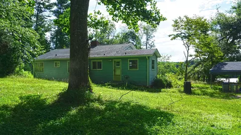 57 Sizer Dr, Mills River, NC 28759