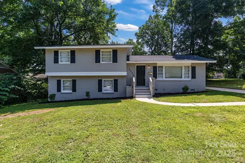 4635 Thornwood Rd, Charlotte, NC 28213
