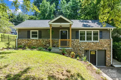 11 Upland Rd, Asheville, NC 28804