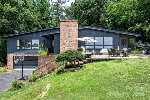 109 Joe Teague Rd, Hickory, NC 28601
