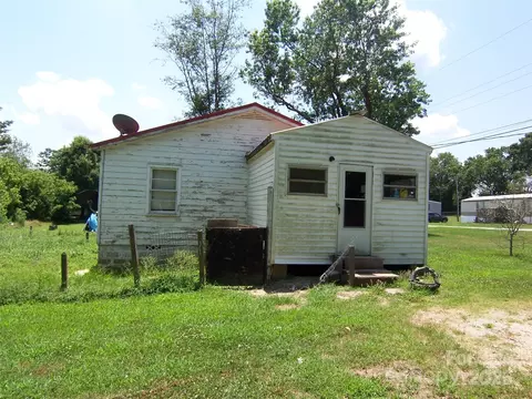 Exterior - 164 Drake Cir, Mooresboro, NC 28114 photo 5 of 7