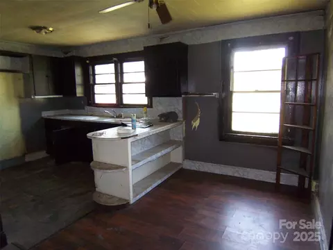 Living - 164 Drake Cir, Mooresboro, NC 28114 photo 2 of 3