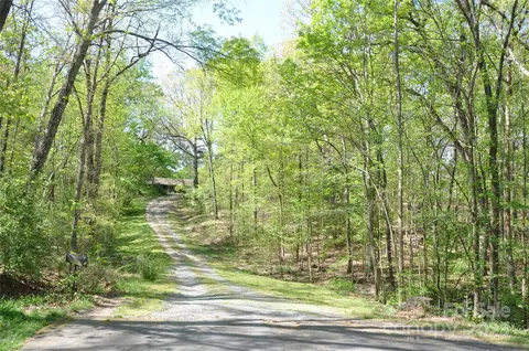 9651 Sardis Rd, Matthews, NC 28105