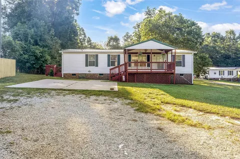 7050 Woodleaf Rd, Woodleaf, NC 27054