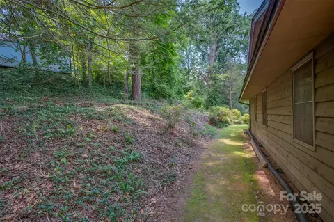 Exterior - 467 Winners Cir, Tryon, NC 28782 photo 9 of 13