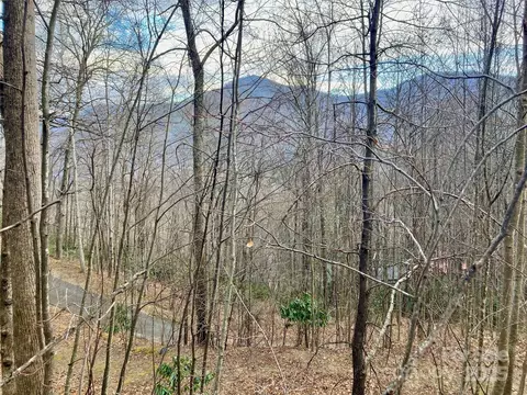 402 Loveland 4 Rd #4, Maggie Valley, NC 28751