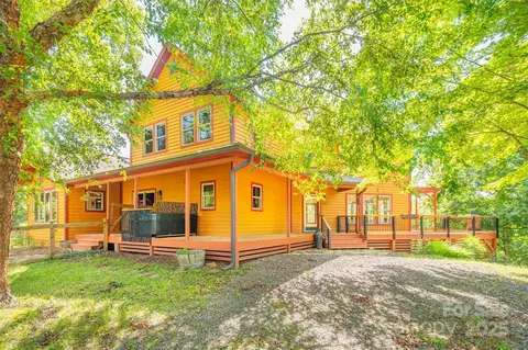 15 Mountain Tea Ln, Alexander, NC 28701