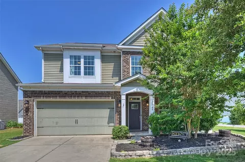 10906 Angler Ct, Davidson, NC 28036