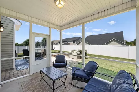 Exterior - 10906 Angler Ct, Davidson, NC 28036 photo 4 of 6