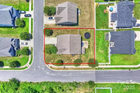 View/Area - 10906 Angler Ct, Davidson, NC 28036 photo 3 of 4