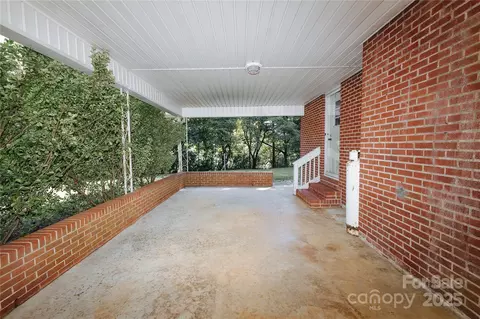 Exterior - 185 Waycaster Rd, Marion, NC 28752 photo 1 of 6