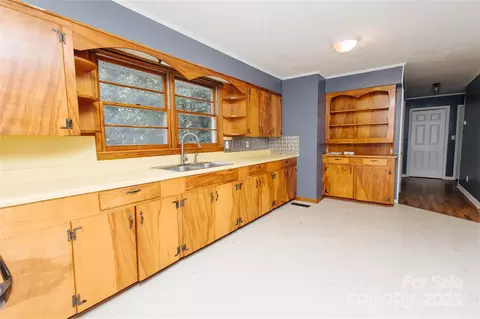 Kitchen - 185 Waycaster Rd, Marion, NC 28752 photo 1 of 1