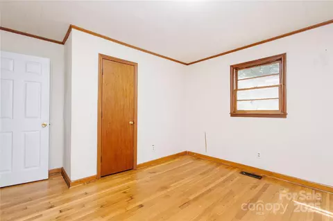 Bedroom - 185 Waycaster Rd, Marion, NC 28752 photo 6 of 7
