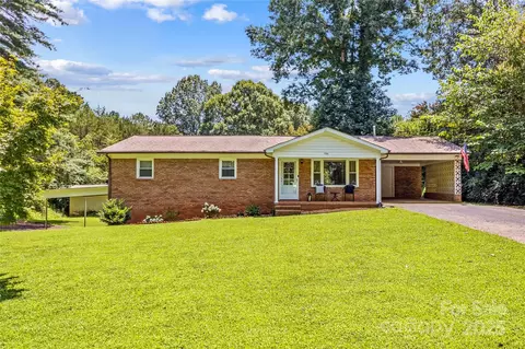 154 Windy Hill Rd, Statesville, NC 28625
