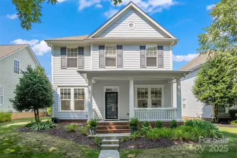 17514 Harbor Walk Dr, Cornelius, NC 28031